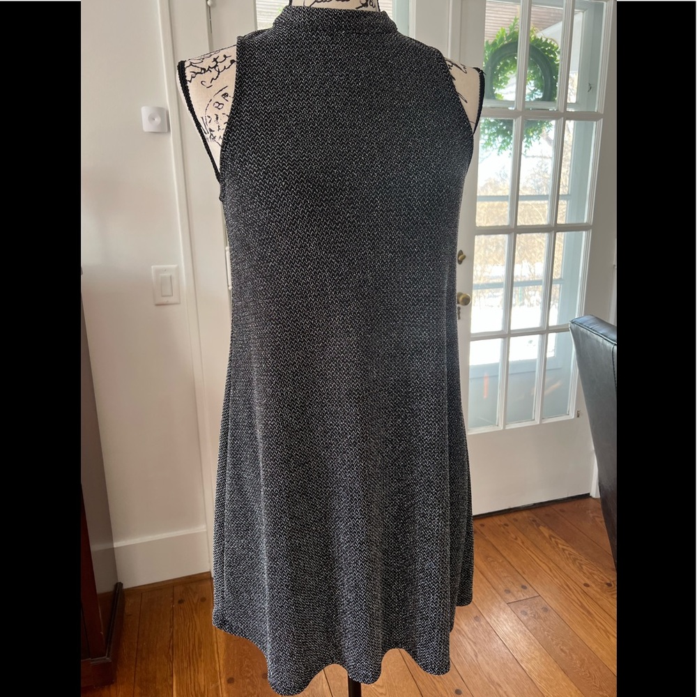 Shimmery black sleeveless dress Size small